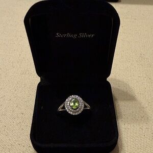 ROYAL PERIDOT CUBIC ZIRCONIA STERLING SILVER WOMEN RING SIZE 10